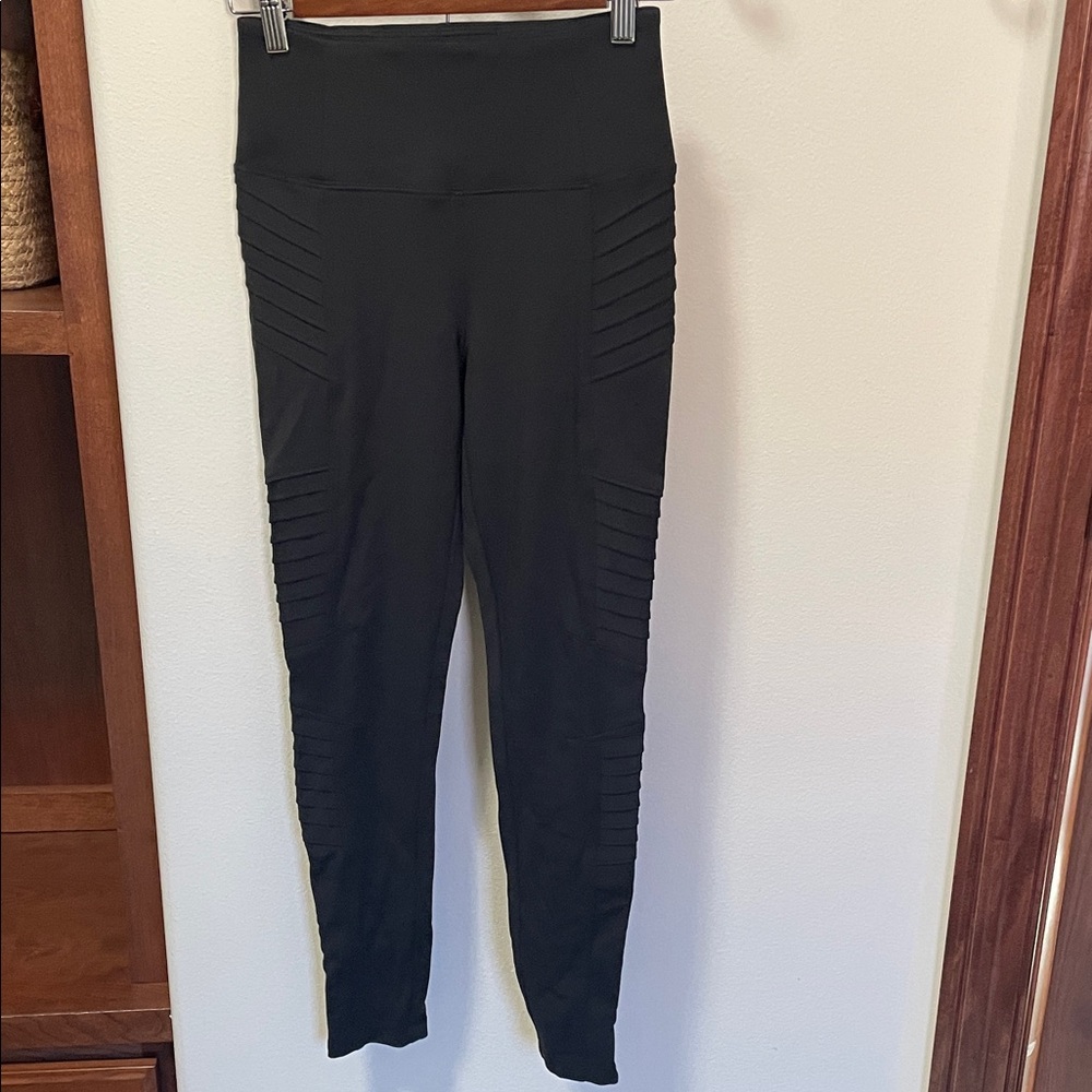 Athleta Delancey Motto Black Tight